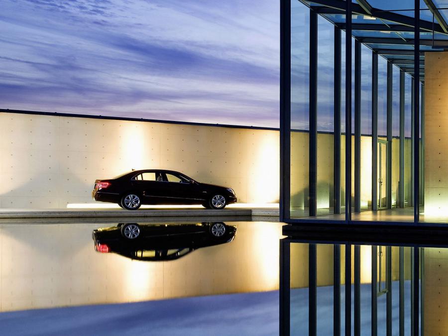  Mercedes-Benz E-Class 2009 года  (фото 3 из 74)